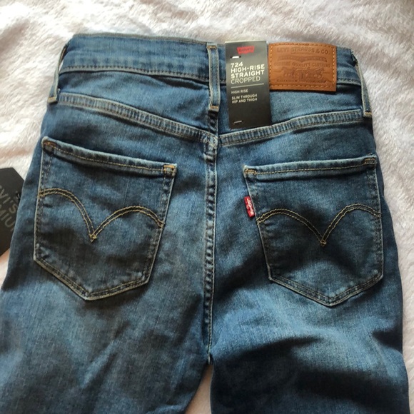 724 Distressed High-Rise Straight Cropped Jeans - Picture 5 of 6